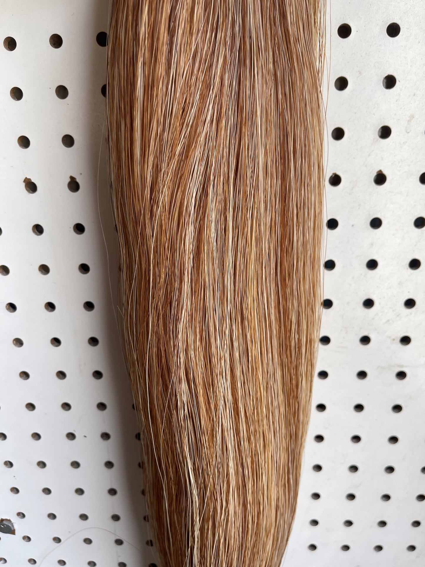 Flaxen Sorrel (w/ Light Sorrel) Horse Tail Hair